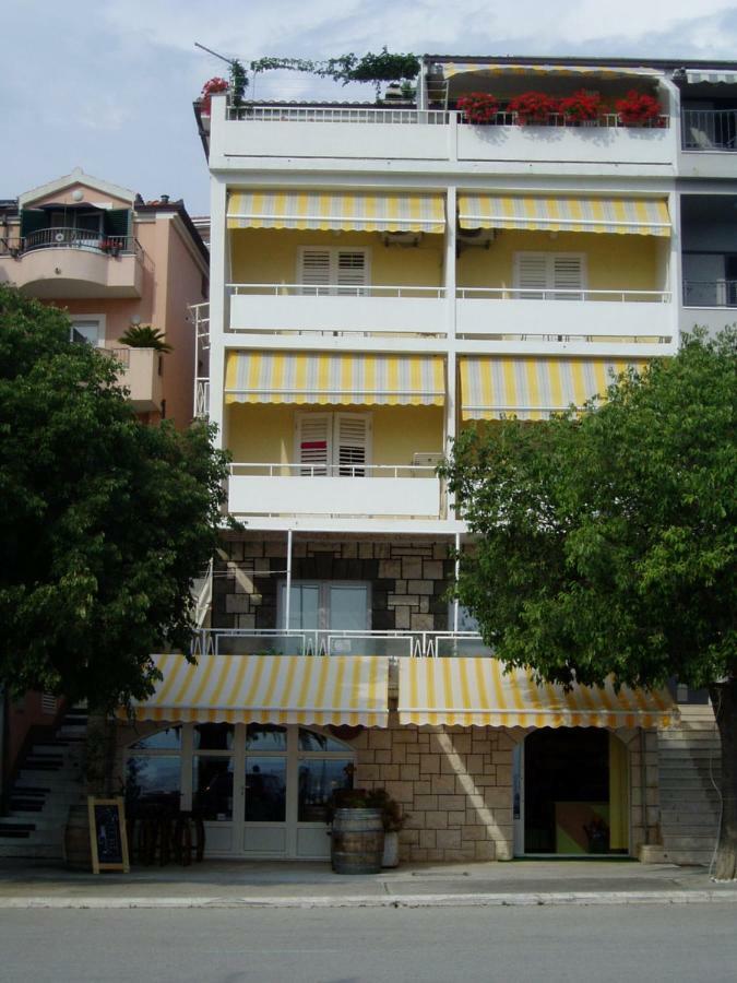 Apartments And Rooms Niksa بودغورا المظهر الخارجي الصورة