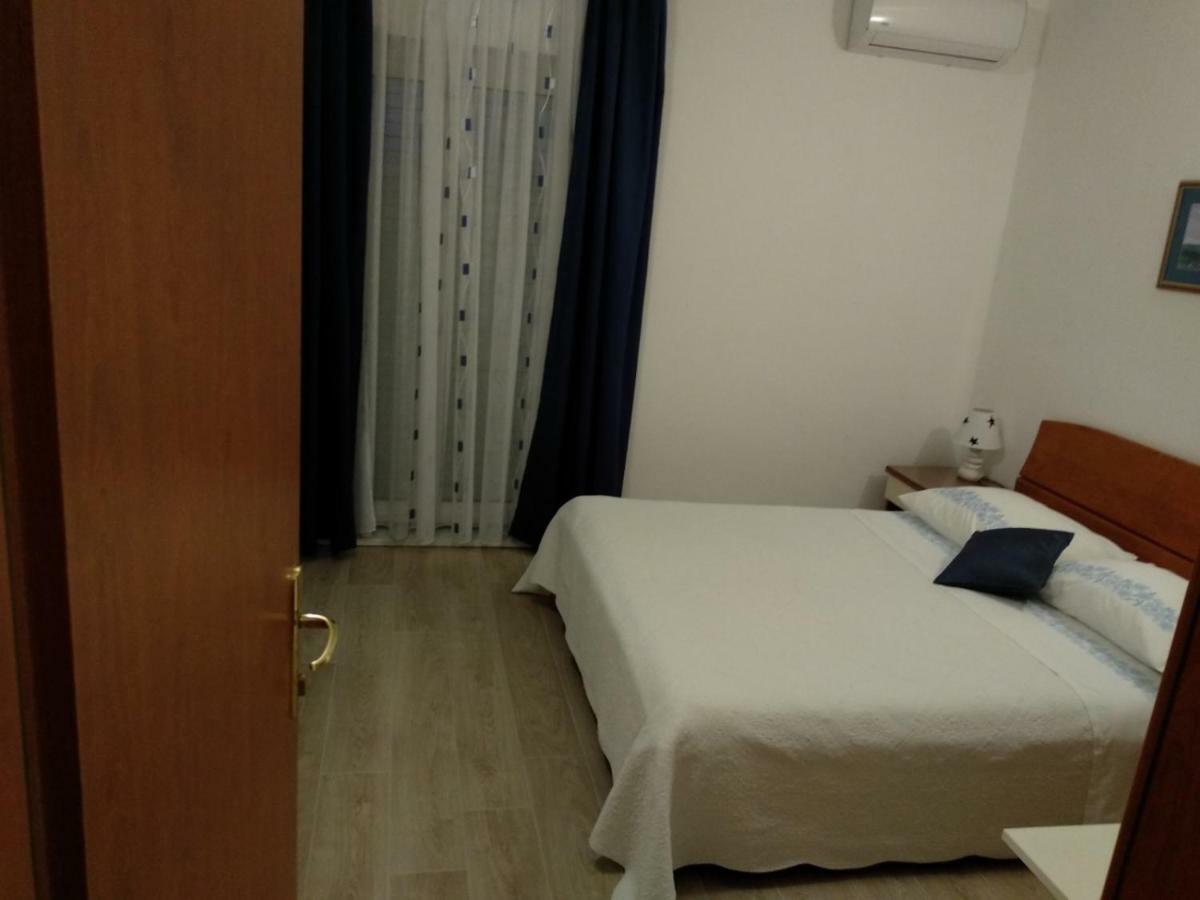 Apartments And Rooms Niksa بودغورا المظهر الخارجي الصورة